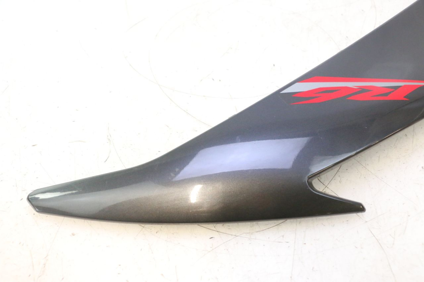 photo de FRONTVERKLEIDUNG RECHTS YAMAHA YZF R6 600 (2008 - 2009) - Charakteristische Merkmale
