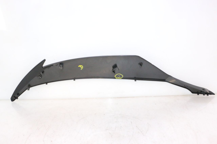 photo de FRONTVERKLEIDUNG RECHTS YAMAHA YZF R6 600 (2008 - 2009) - Technische Nahaufnahme