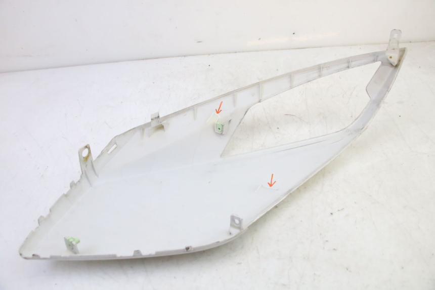 photo de FRONTVERKLEIDUNG LINKS PEUGEOT CITYSTAR 50 (2013 - 2017) - Oberflächenzustand und Material