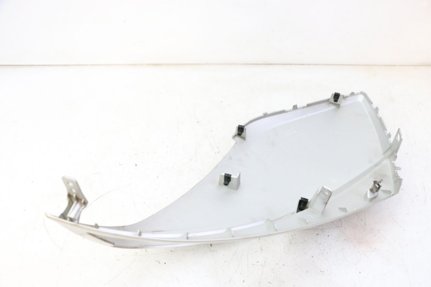 photo de FRONTVERKLEIDUNG LINKS PEUGEOT CITYSTAR 50 (2013 - 2017) - Zoom auf Gebrauchszustand