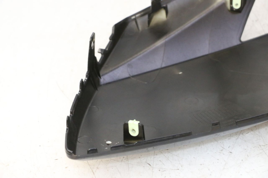 photo de FRONTVERKLEIDUNG LINKS PEUGEOT CITYSTAR 50 (2013 - 2017) - Zoom auf Gebrauchszustand