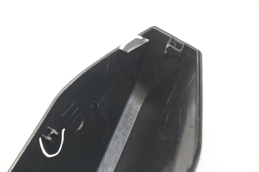 photo de FRONTVERKLEIDUNG LINKS RIDE CLASSIC 2T 50 (2014 - 2022) - Fokus auf die Struktur