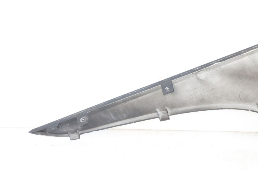 photo de Seitenverkleidung vorne links KYMCO DINK STREET ABS 125 (2011 - 2018) - Zoom auf Gebrauchszustand