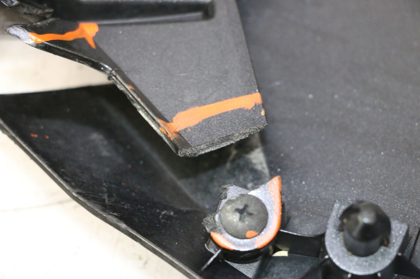 photo de VORDERER LINKER SEITENTEIL KAWASAKI ER-6 ER6 F ABS 650 (2012 - 2016) - Oberflächenzustand und Material