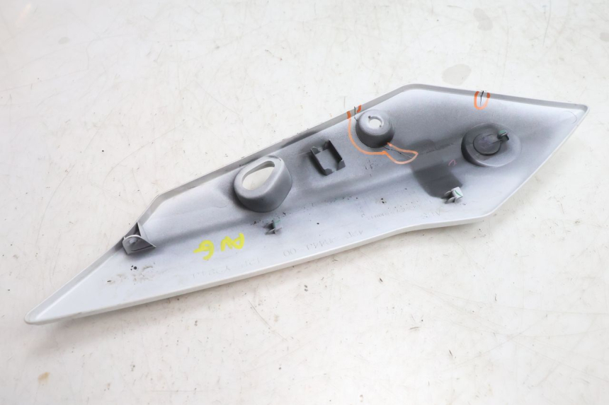 photo de FRONTVERKLEIDUNG LINKS YAMAHA FZ8 800 (2010 - 2016) - Weitere Ansicht des Artikels