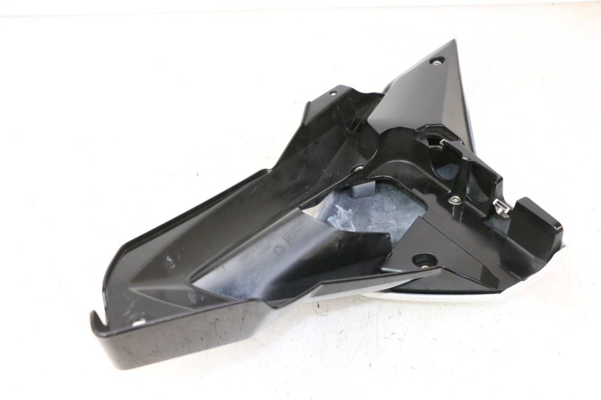 photo de FRONTVERKLEIDUNG LINKS BMW G310 R 310 (2016 - 2020) - Zoom auf Gebrauchszustand