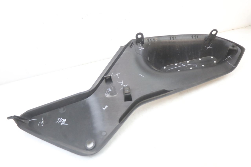 photo de FRONTVERKLEIDUNG LINKS HUSQVARNA SVARTPILEN 401 (2018 - 2023) - Gesamtansicht des Produkts