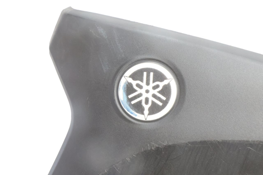 photo de SEITENVERKLEIDUNG VORNE LINKS UNTEN YAMAHA N-MAX NMAX 125 (2021 - 2024) - Detailansicht des Bauteils