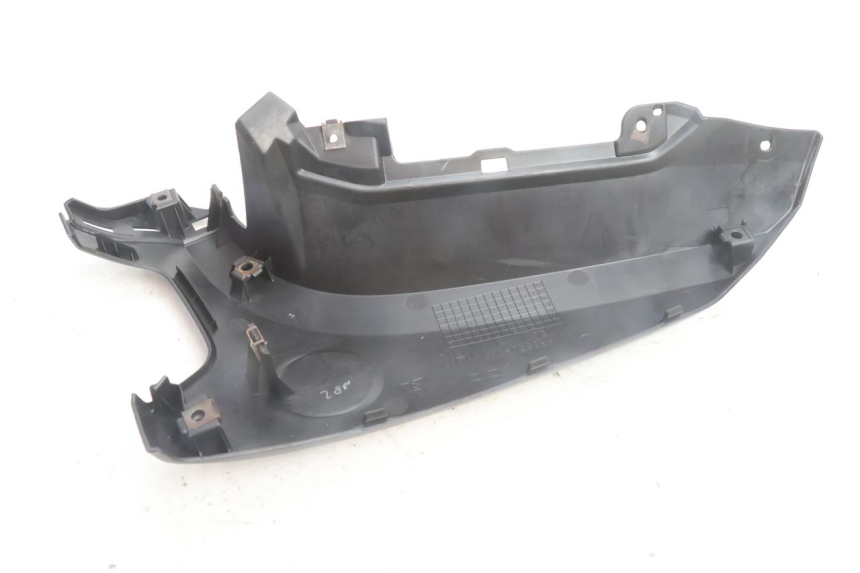 photo de SEITENVERKLEIDUNG VORNE LINKS UNTEN YAMAHA N-MAX NMAX 125 (2021 - 2024) - Oberflächenzustand und Material