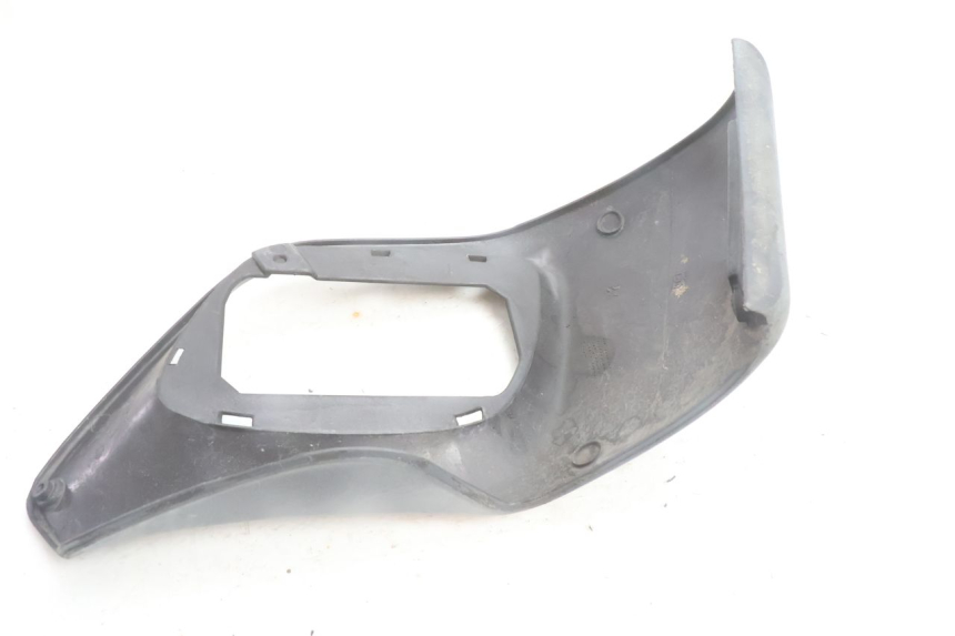 photo de SEITENVERKLEIDUNG VORNE LINKS UNTEN GILERA RUNNER SP 50 (2002 - 2004) - Kennzeichnungen und Originalreferenzen