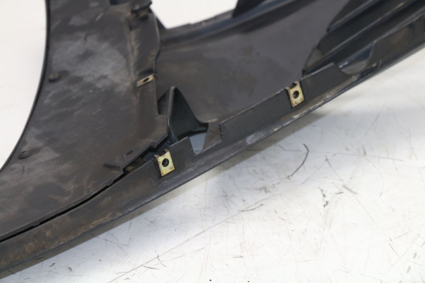 photo de FRONTVERKLEIDUNG LINKS BMW K LT ABS 1100 (1990 - 1996) - Details der Befestigungspunkte