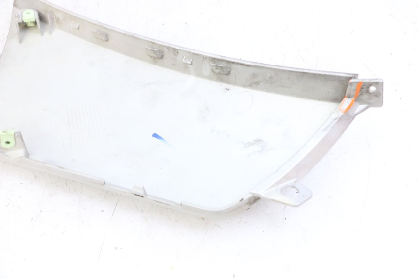 photo de FRONTVERKLEIDUNG LINKS PEUGEOT CITYSTAR 2T 50 (2018 - 2021) - Detailansicht des Bauteils