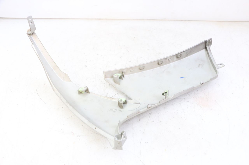 photo de FRONTVERKLEIDUNG LINKS PEUGEOT CITYSTAR 2T 50 (2018 - 2021) - Oberflächenzustand und Material