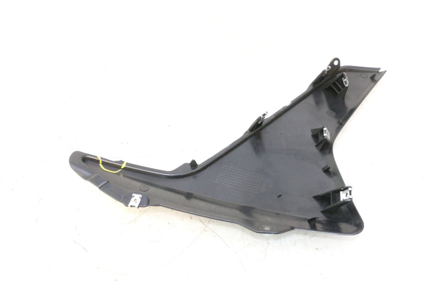 photo de FRONTVERKLEIDUNG LINKS JM MOTORS R-MAX TECH 50 (2024 - 2026) - Details der Befestigungspunkte