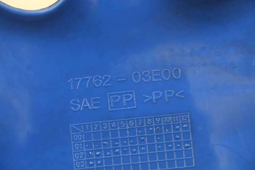 photo de LINKS VORDERES SEITENTEIL LINKS SUZUKI SMX SUPERMOTARD 50 (1996 - 2001) - Detailansicht des Bauteils