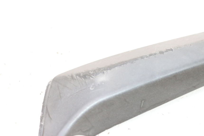 photo de FRONTVERKLEIDUNG LINKS APRILIA SR MOTARD 50 (2012 - 2018) - Detailansicht des Bauteils