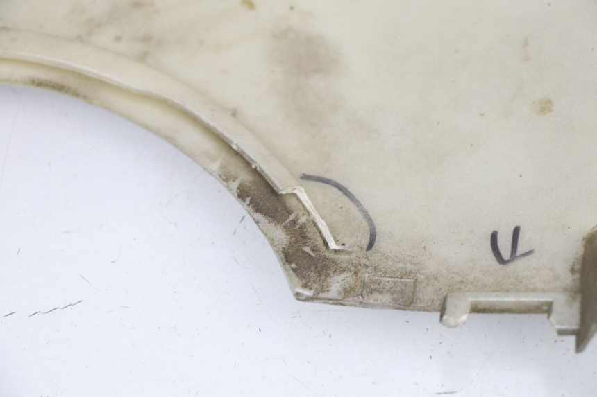 photo de FRONTVERKLEIDUNG LINKS PEUGEOT SUM UP 125 (2008 - 2013) - Details der Befestigungspunkte