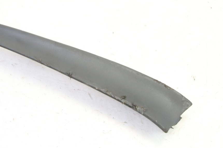 photo de FRONTVERKLEIDUNG LINKS PIAGGIO SUPER LX 125 (2000 - 2003) - Zoom auf Gebrauchszustand