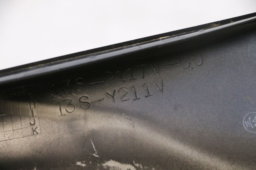 photo de SEITENVERKLEIDUNG VORNE LINKS OBEN YAMAHA YZF R6 600 (2008 - 2009) - Hochauflösende Nahaufnahme