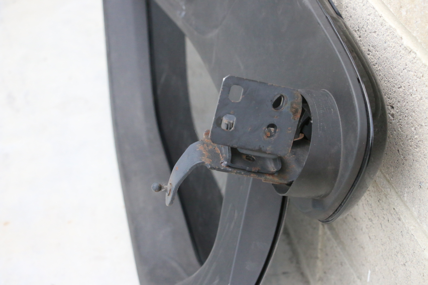 photo de FRONTVERKLEIDUNG LINKS RENAULT TWIZY 45 (2012 - 2019) - Profilansicht des Ersatzteils