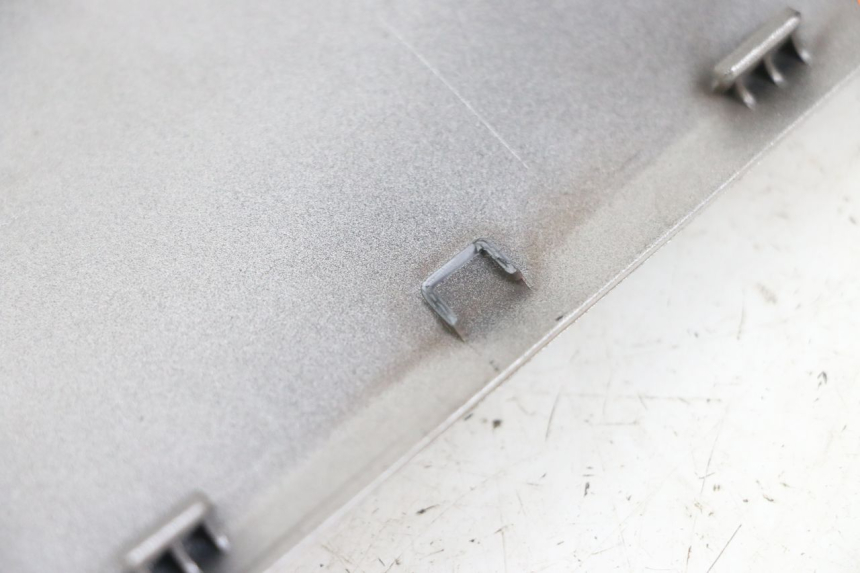 photo de LINKSSEITIGE VORDERE LINKE YAMAHA XMAX X-MAX ABS 125 (2017 - 2020) - Technische Nahaufnahme