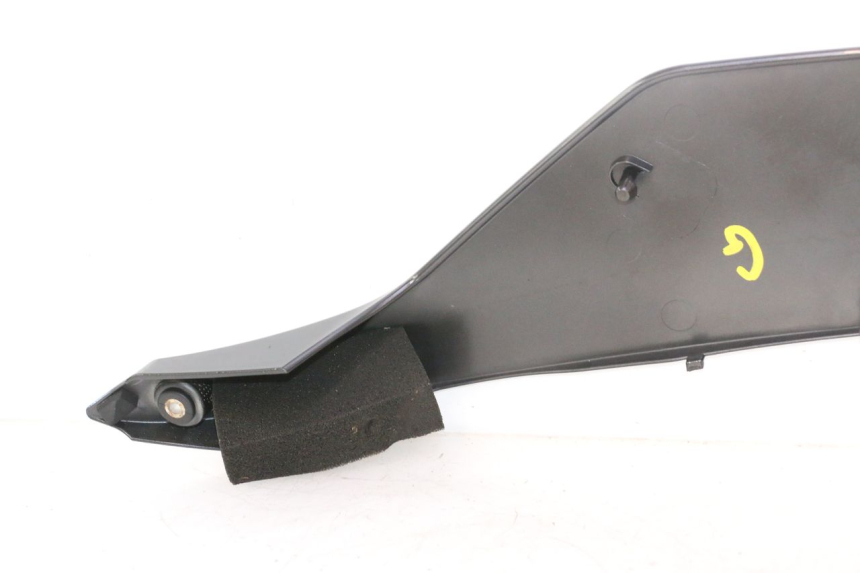 photo de FRONTVERKLEIDUNG LINKS YAMAHA YZF R6 600 (2008 - 2009) - Detaillierte Sichtprüfung