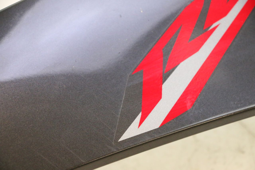 photo de FRONTVERKLEIDUNG LINKS YAMAHA YZF R6 600 (2008 - 2009) - Profilansicht des Ersatzteils