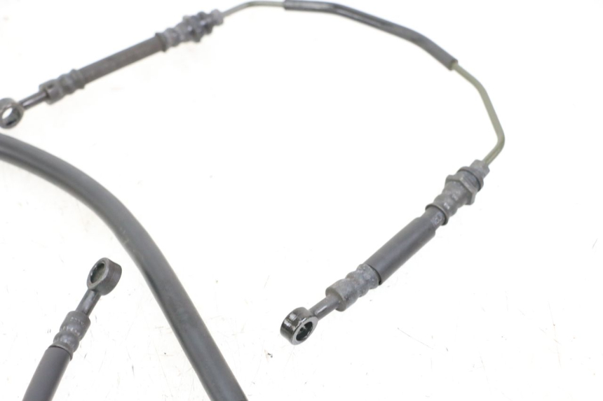 photo de VORDERER BREMSLEITUNG YAMAHA TRACER 7 700 (2020 - 2024) - Oberflächenzustand und Material