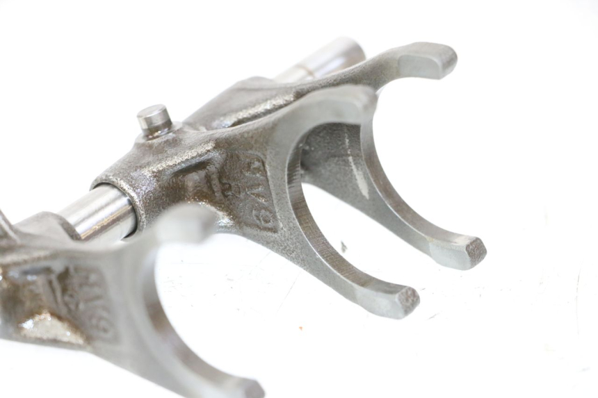 photo de SCHALTGABELN HONDA CBR RR FIREBLADE 900 (1992 - 1994) - Details der Befestigungspunkte