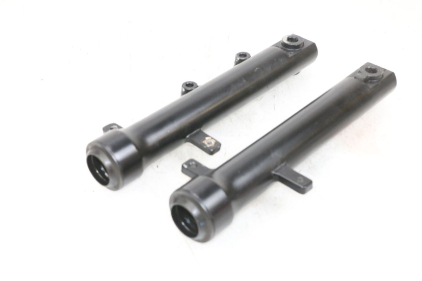 photo de STANDROHR KYMCO AGILITY 16+ 4T 50 (2018 - 2023) - Alternative Perspektive