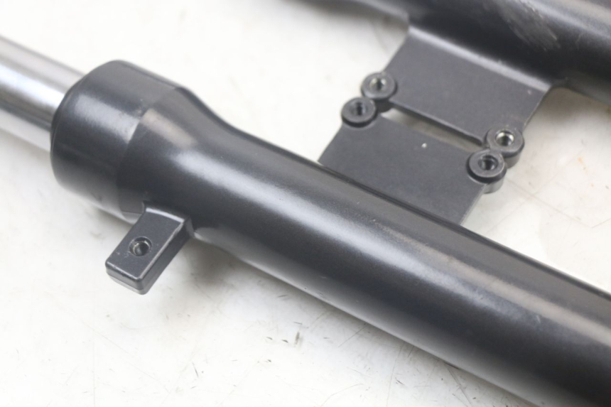 photo de GABELROHR KYMCO AGILITY 4T 50 (2018 - 2022) - Fokus auf die Struktur