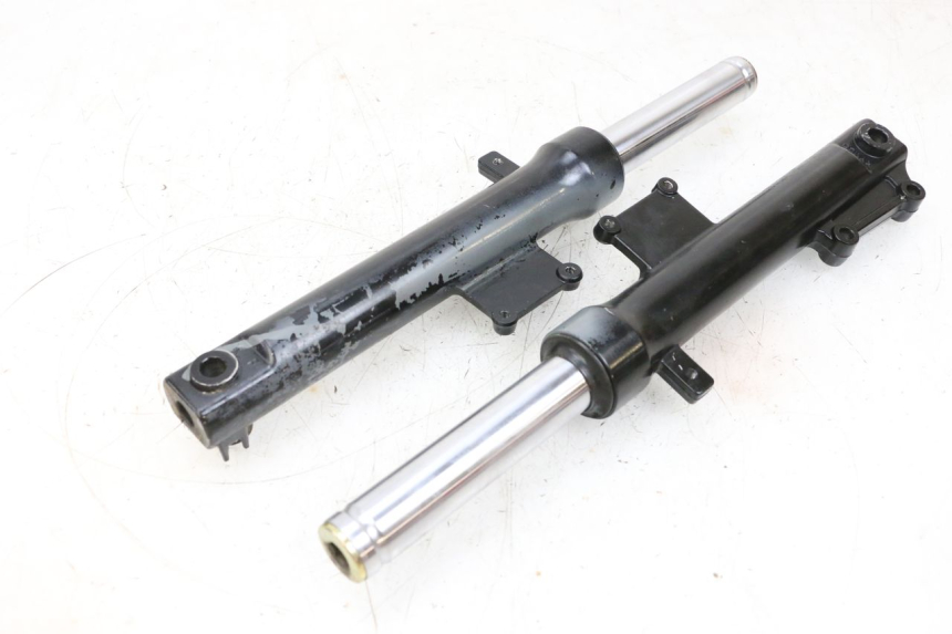 photo de GABELROHR KYMCO AGILITY 4T 50 (2018 - 2022) - Hauptansicht