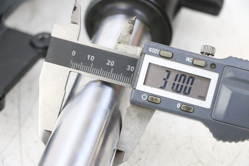 photo de GABELROHR KYMCO AGILITY 4T 50 (2018 - 2022) - Zoom auf Gebrauchszustand