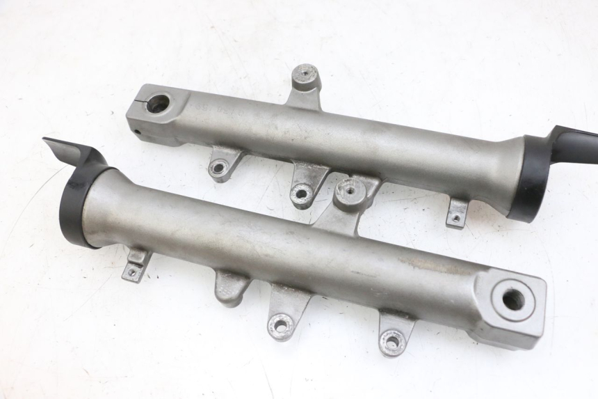 photo de STANDROHR SUZUKI BURGMAN EXECUTIVE ABS 650 (2006 - 2012) - Detailansicht des Bauteils