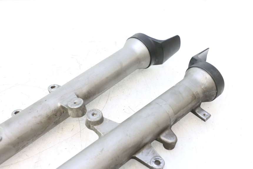 photo de STANDROHR SUZUKI BURGMAN EXECUTIVE ABS 650 (2006 - 2012) - Details der Befestigungspunkte