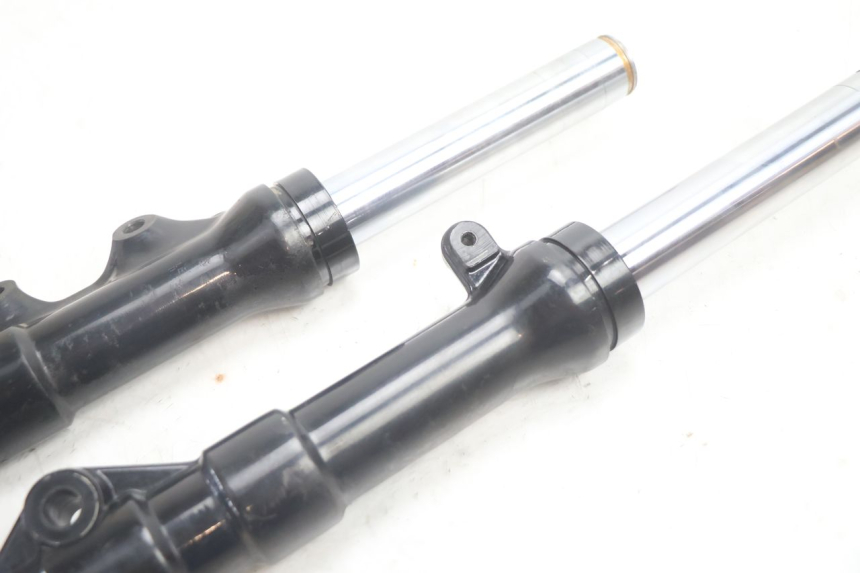 photo de STANDROHR YAMAHA BW'S BWS 125 (2010 - 2013) - Oberflächenzustand und Material