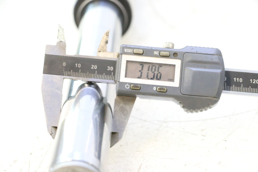 photo de STANDROHR BMW C1 125 (2000 - 2003) - Detailansicht des Bauteils