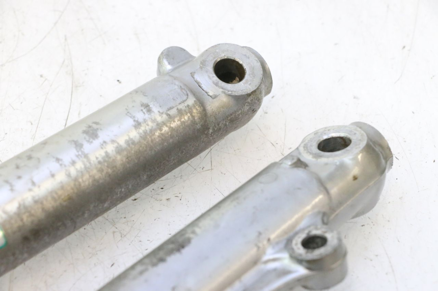 photo de STANDROHR HONDA CB TWO FIFTY 250 (1991 - 2002) - Details der Befestigungspunkte