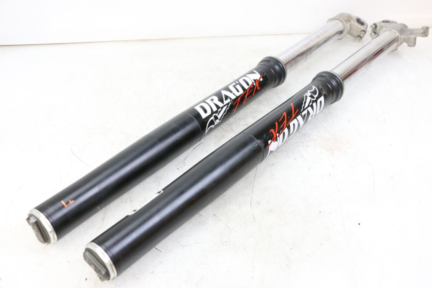 photo de STANDROHR HONDA CRF R 250 (2020 - 2021) - Oberflächenzustand und Material