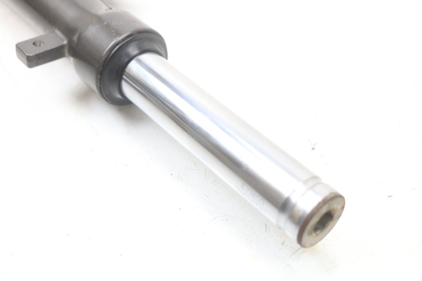 photo de STANDROHR RECHT KYMCO AGILITY 4T 50 (2005 - 2018) - Oberflächenzustand und Material