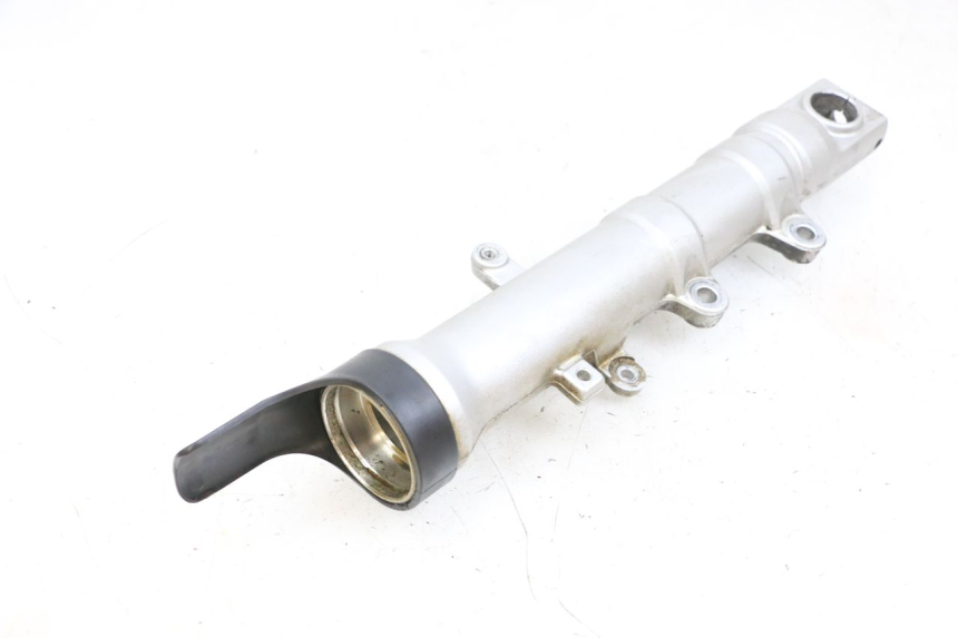 photo de STANDROHR RECHT YAMAHA FZ6 N FAZER 600 (2004 - 2006) - Oberflächenzustand und Material