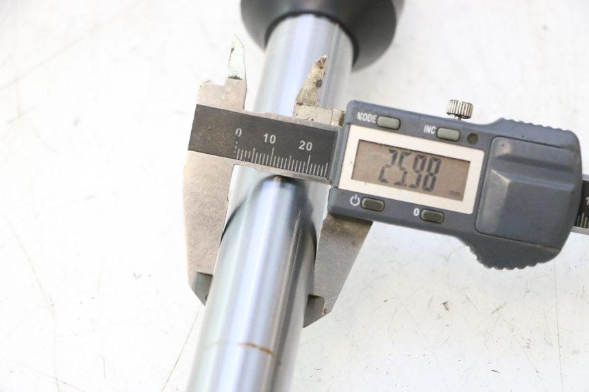 photo de STANDROHR RECHT TNT MOTOR ROMA 10' 2T 50 (2011 - 2018) - Zoom auf Gebrauchszustand