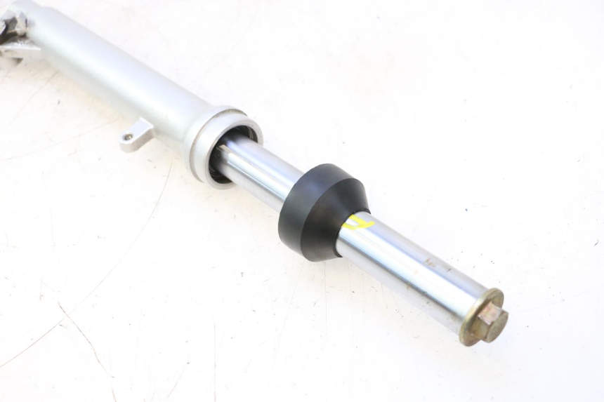 photo de STANDROHR RECHT TNT MOTOR ROMA 10' 2T 50 (2011 - 2018) - Oberflächenzustand und Material