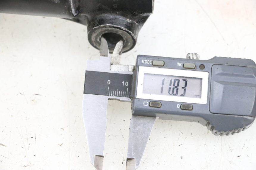 photo de STANDROHR RECHT YAMAHA TTR 125 (2000 - 2020) - Zoom auf Gebrauchszustand