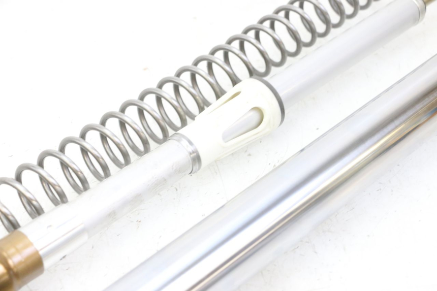 photo de STANDROHR RECHT YAMAHA YZF YZ-F 450 (2014 - 2016) - Detaillierte Sichtprüfung