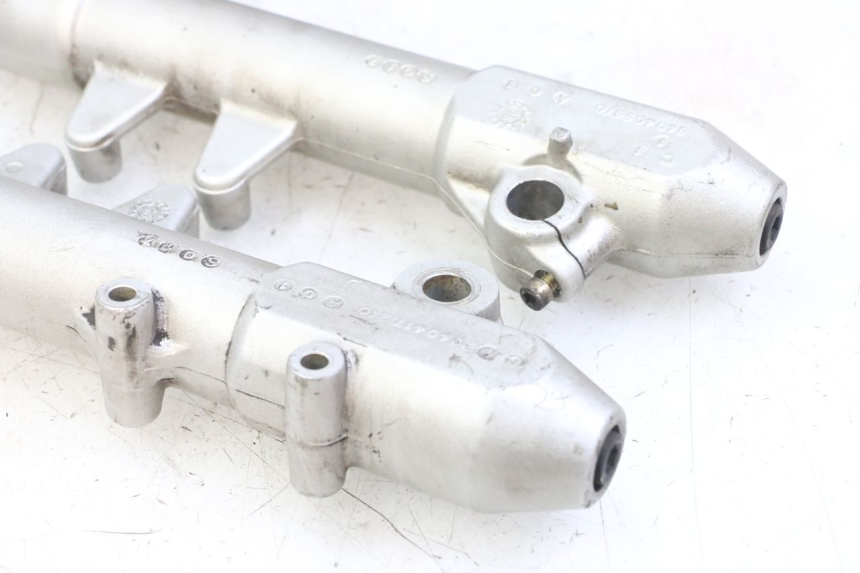 photo de STANDROHR PEUGEOT ELYSTAR 125 (2002 - 2007) - Technische Nahaufnahme