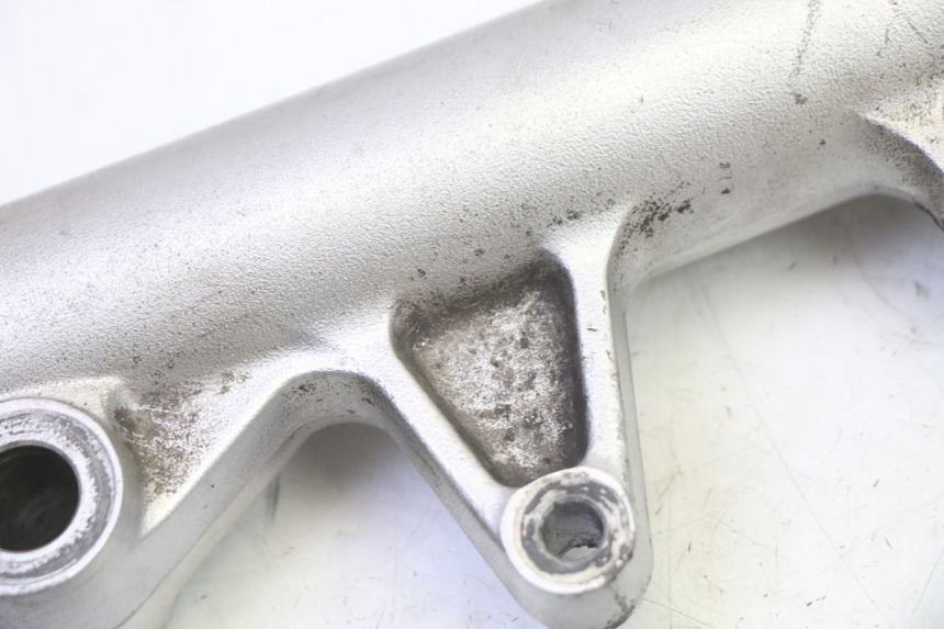 photo de STANDROHR HONDA FES S-WING SWING ABS 125 (2007 - 2015) - Alternative Perspektive