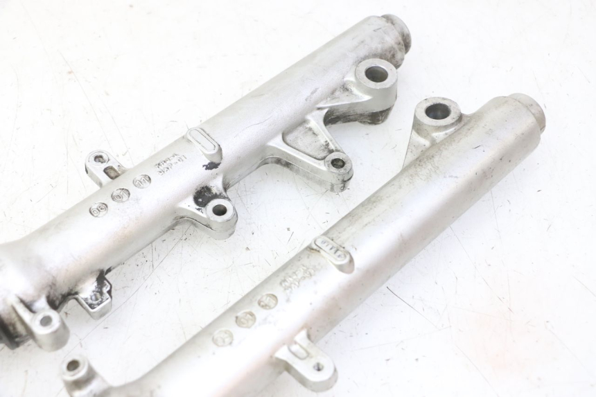 photo de STANDROHR HONDA FES S-WING SWING ABS 125 (2007 - 2015) - Oberflächenzustand und Material