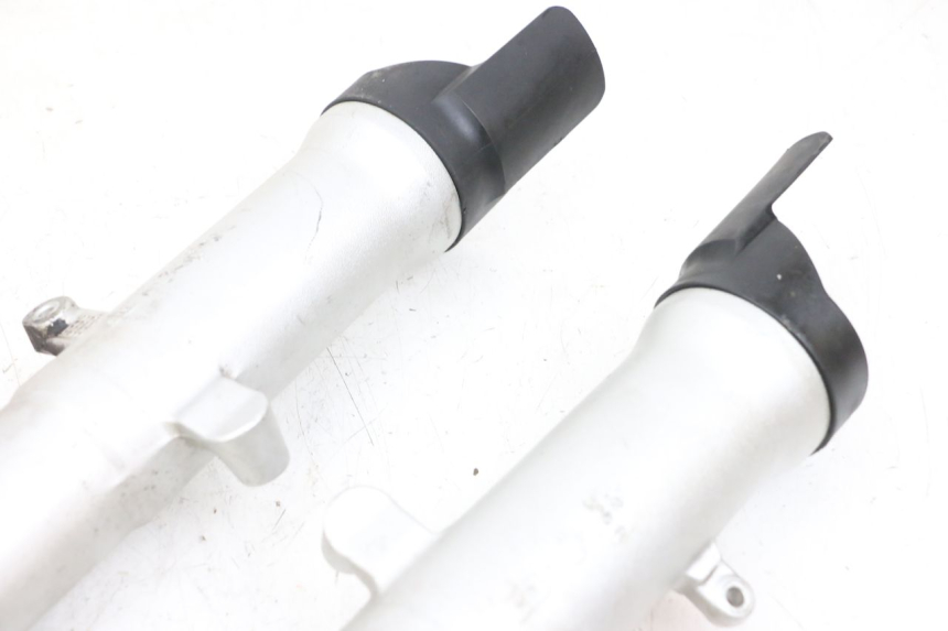 photo de STANDROHR YAMAHA FJR ABS 1300 (2006 - 2012) - Technische Nahaufnahme