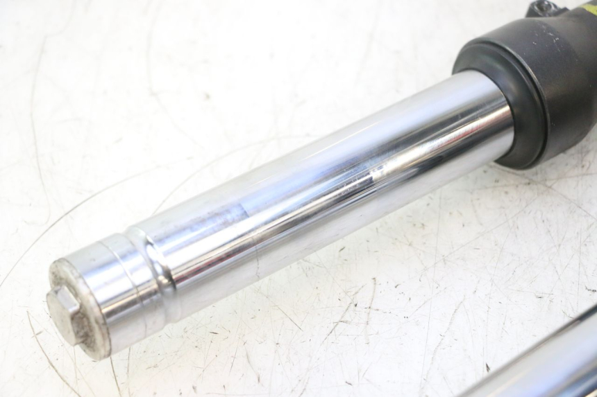 photo de STANDROHR HONDA FJS SILVER WING SILVERWING 400 (2005 - 2008) - Fokus auf die Struktur